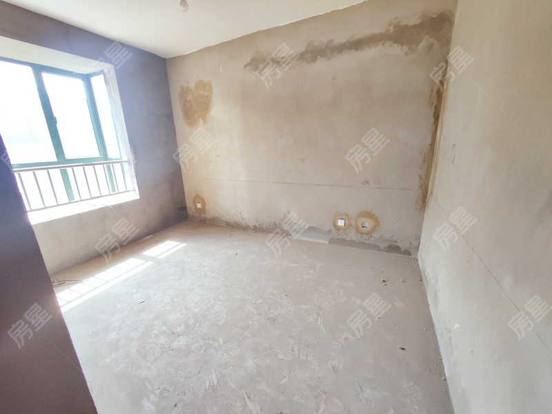 5室2廳2陽臺(tái) 貴研自然界臥室