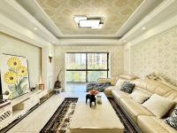 4室2廳2陽臺 清水佳湖雅居客廳