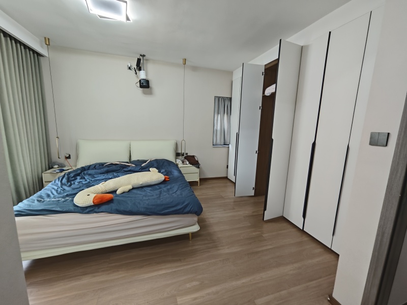 4室2廳2陽臺 招商雍和府二期臥室