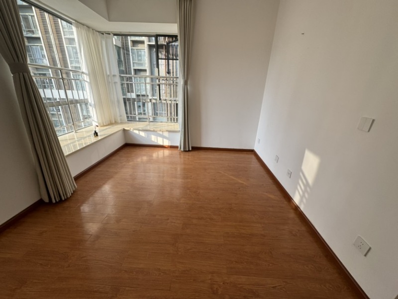 2室2廳1陽(yáng)臺(tái) 經(jīng)典雙城一期臥室