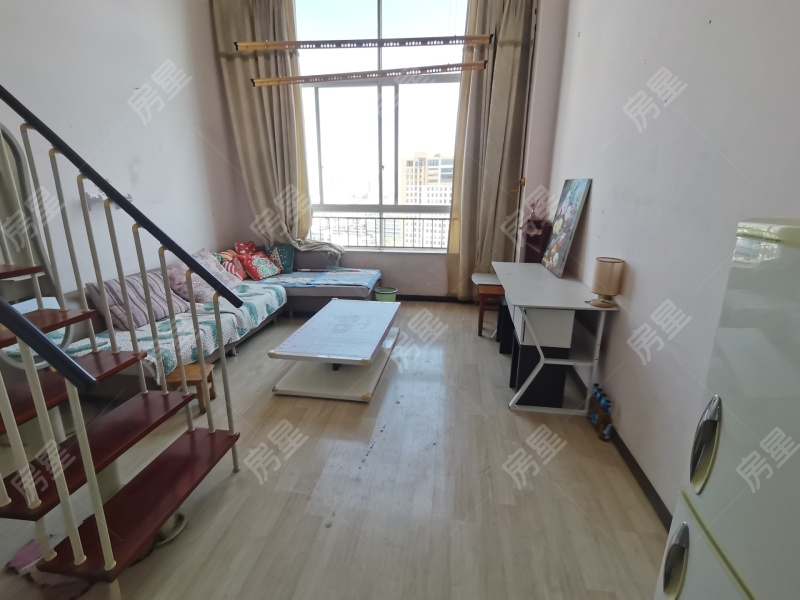 1室1廳1陽(yáng)臺(tái) 可樂(lè)公寓客廳