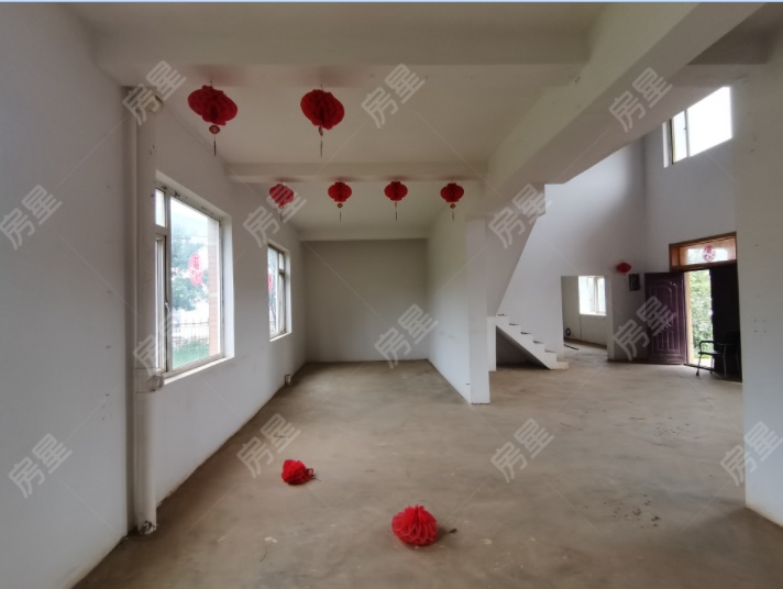 6室2廳4陽(yáng)臺(tái) 西亞山莊別墅客廳