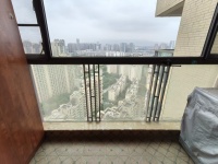 3室2廳2陽臺(tái) 盛高大城二期陽臺(tái)