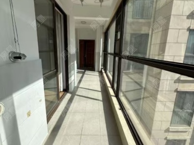 4室2廳2陽臺 中鐵水岸青城A2地塊陽臺