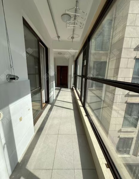 4室2廳2陽臺 中鐵水岸青城A2地塊陽臺