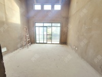 5室2廳2陽臺(tái) 貴研自然界客廳