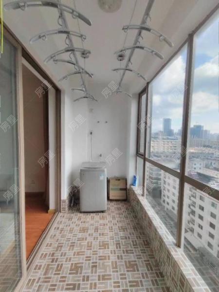 1室1廳1陽臺(tái) 同德昆明廣場上北區(qū)陽臺(tái)