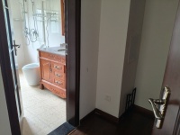 5室2廳2陽(yáng)臺(tái) 世博生態(tài)城云嶺鄰里別墅衛(wèi)生間