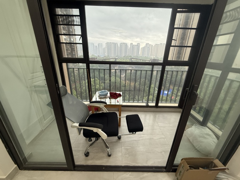 2室2廳2陽(yáng)臺(tái) 金科陽(yáng)光里陽(yáng)臺(tái)