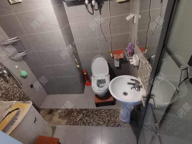 1室1廳1陽(yáng)臺(tái) 可樂(lè)公寓衛(wèi)生間