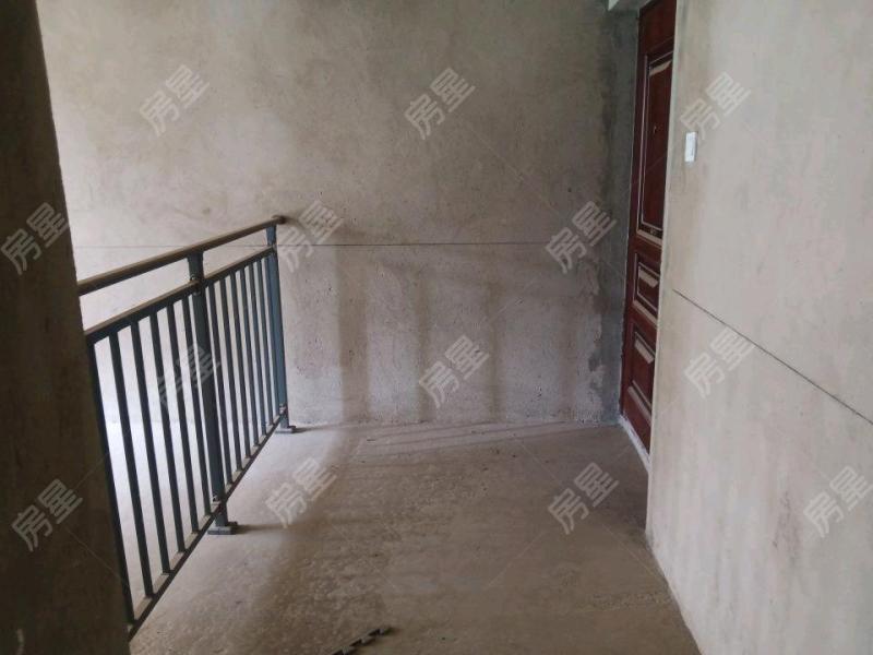 4室2廳2陽臺 未名城A3門廳