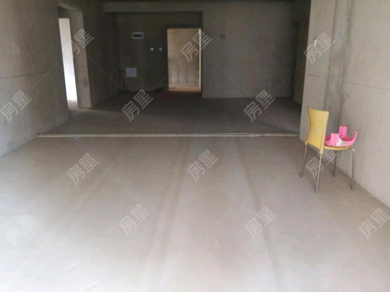 4室2廳2陽臺 未名城A3客廳