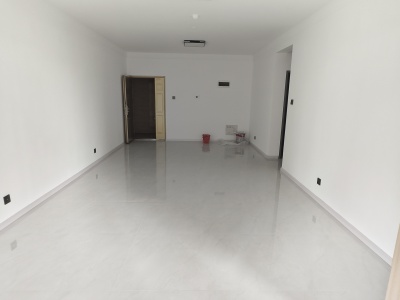 3室2廳1陽臺(tái) 萬宏國際三期