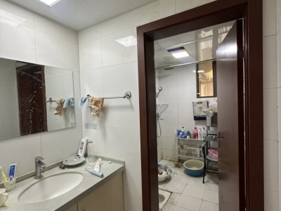 3室2廳2陽臺 西南海天璽苑