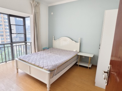 3室2廳1陽臺(tái) 清河居