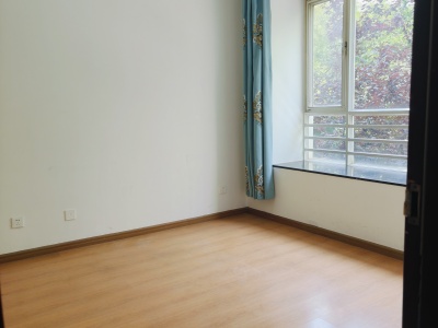 2室2廳1陽臺(tái) 春之城