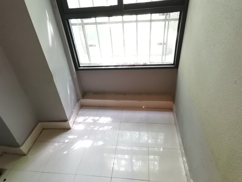 2室1廳1陽(yáng)臺(tái) 紅星國(guó)際晶品公寓陽(yáng)臺(tái)