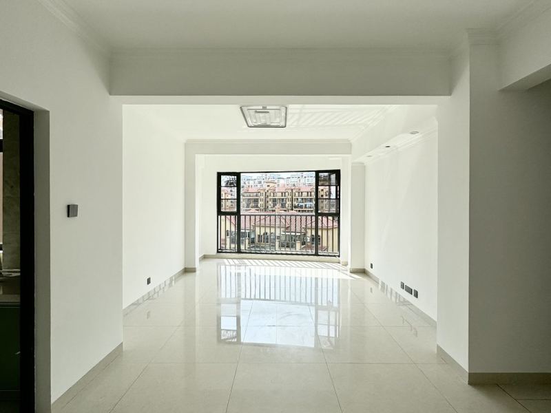 3室2廳 凱旋花園客廳