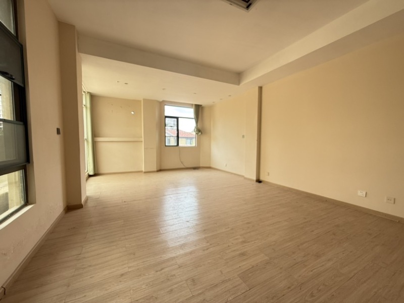 6室3廳3陽臺(tái) 滇池印象花園別墅臥室