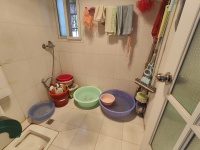 3室2廳1陽臺(tái) 金星小區(qū)衛(wèi)生間