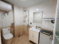 1室1廳1陽(yáng)臺(tái) 綠城春江明月衛(wèi)生間