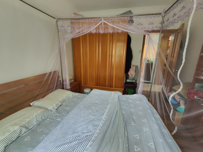 3室2廳1陽臺(tái) 金星小區(qū)臥室