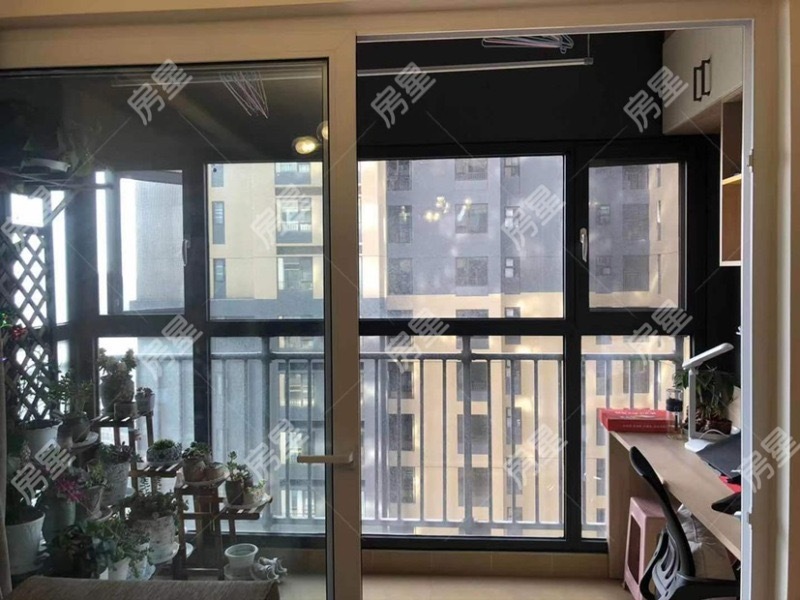 万科城市之光阳台