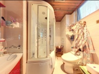 4室2廳2陽臺 滇池花園別墅衛(wèi)生間