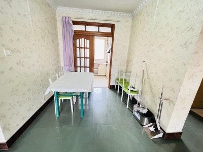 3室2廳2陽臺 佳園小區(qū)茶苑