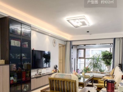 3室2廳1陽臺(tái) 海倫國際依云郡