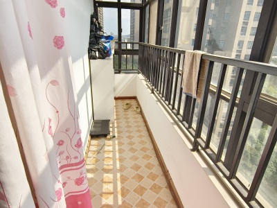 3室2廳2陽臺 春城慧谷B區(qū)