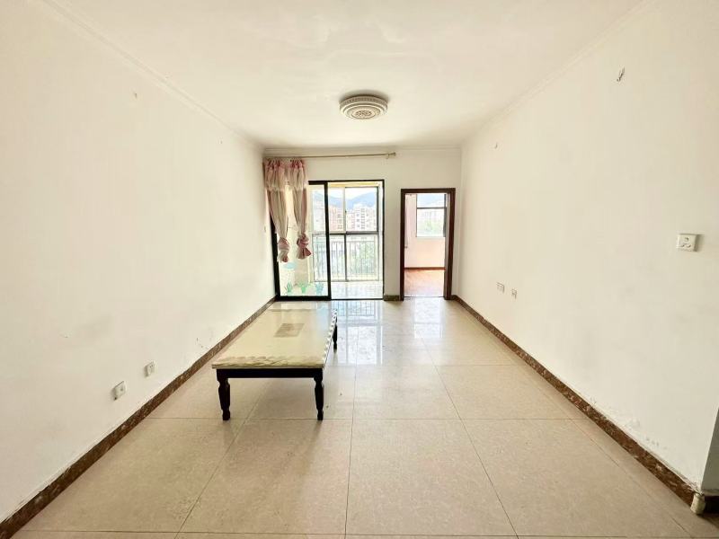 3室2廳2陽(yáng)臺(tái) 萬(wàn)科金域國(guó)際客廳