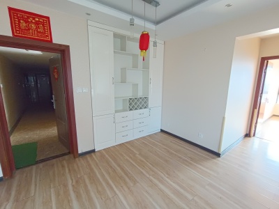 3室2廳2陽臺(tái) 葡萄街區(qū)天宇盛苑