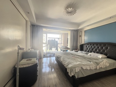 4室2廳3陽(yáng)臺(tái) 林肯公園三期