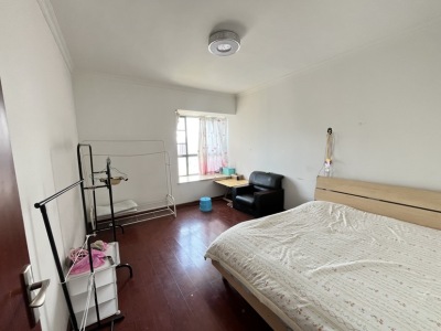 3室2廳2陽臺(tái) 潤城二區(qū)