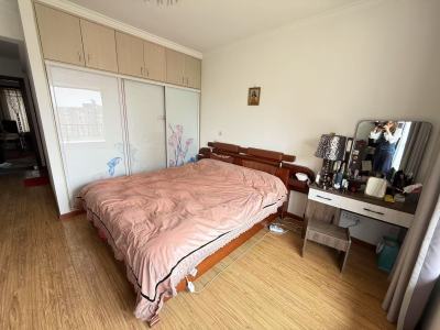 4室2廳1陽(yáng)臺(tái) 新亞洲星云園