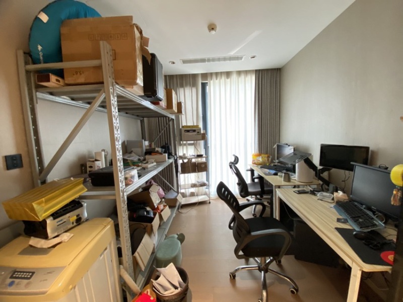 5室2廳2陽臺 俊發(fā)逸天峰臥室