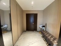 5室2廳2陽臺 俊發(fā)逸天峰門廳