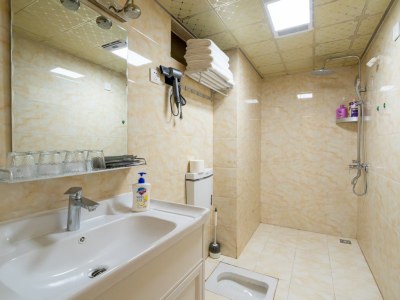 2室1廳1陽臺 保利中心