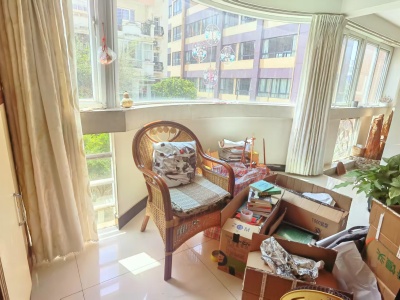 4室2廳2陽臺 晨曦街洋房