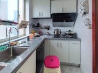 1室2廳2陽臺(tái) 理想紅樹灣公寓廚房