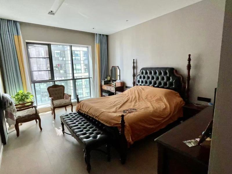 5室2廳2陽(yáng)臺(tái) 俊發(fā)逸天峰臥室