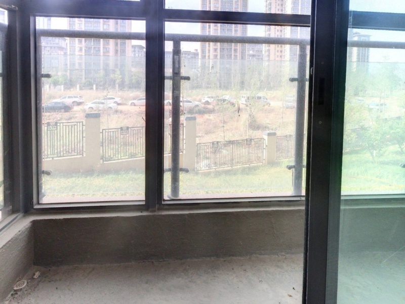 中建龙熙壹号三期阳台