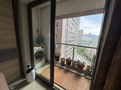 1室1廳1陽(yáng)臺(tái) 和諧世紀(jì)