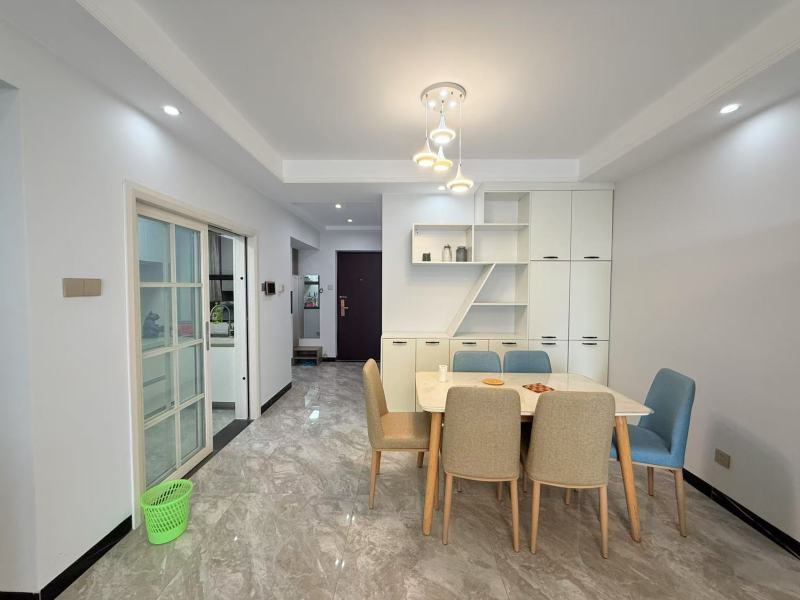 3室2廳1陽臺 金科陽光里餐廳