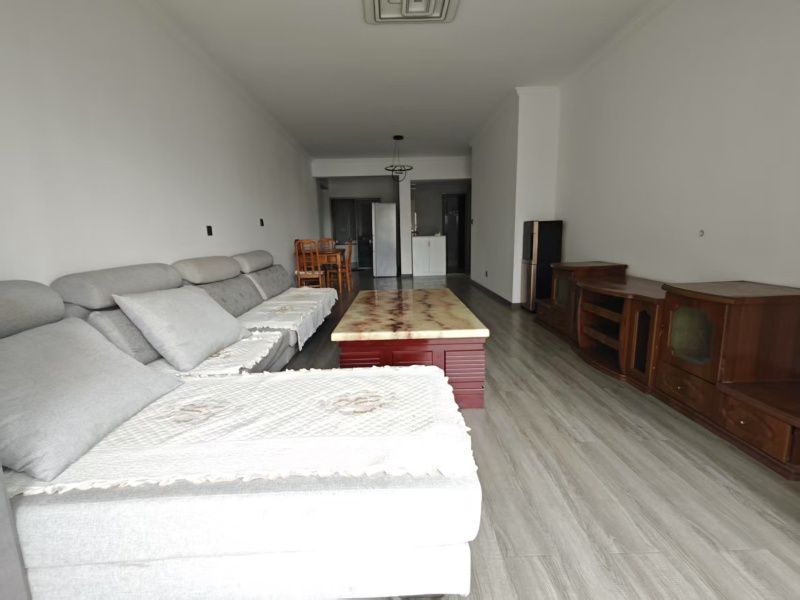 3室2廳1陽臺 海畔灣晴海苑客廳