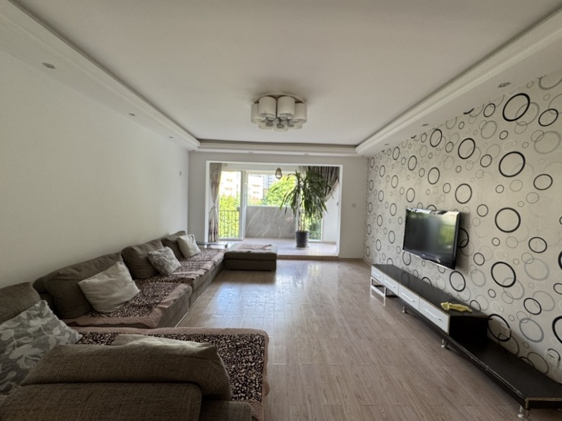 4室2廳 滇池印象花園客廳