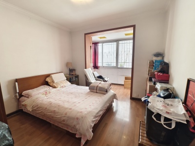 3室2廳1陽臺 船房小區(qū)