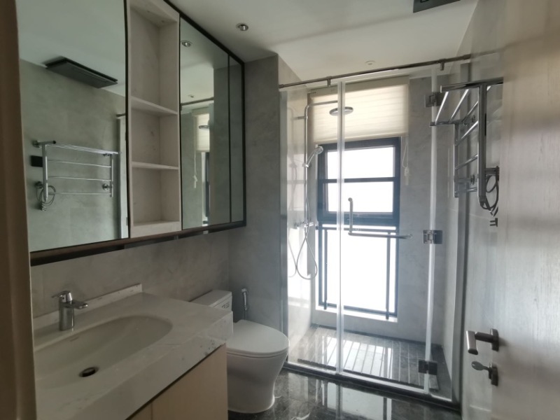 5室2廳2陽臺 俊發(fā)逸天峰衛(wèi)生間