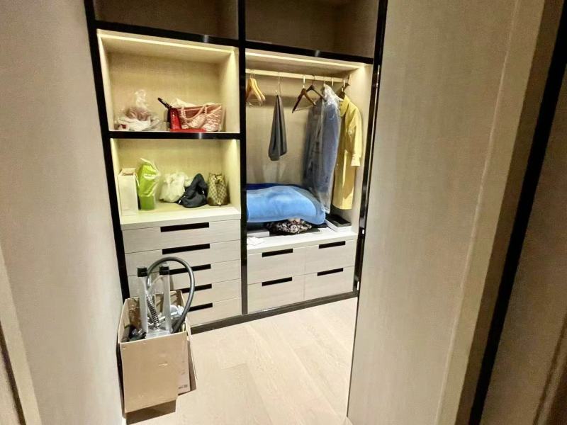 5室2廳2陽(yáng)臺(tái) 俊發(fā)逸天峰臥室